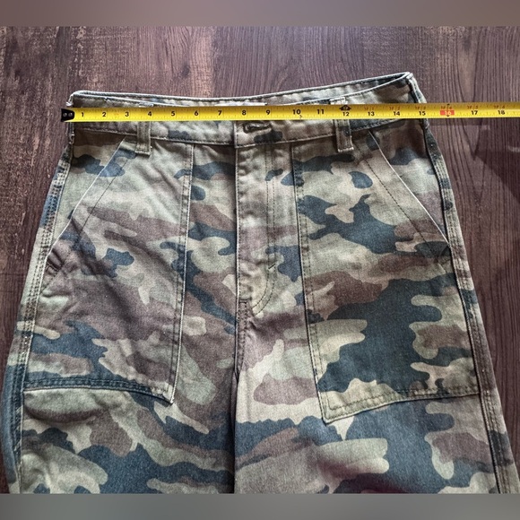 We The Free People Remy Camo Cropped Pants Women 28 Multi Straight Leg - Picture 7 of 14